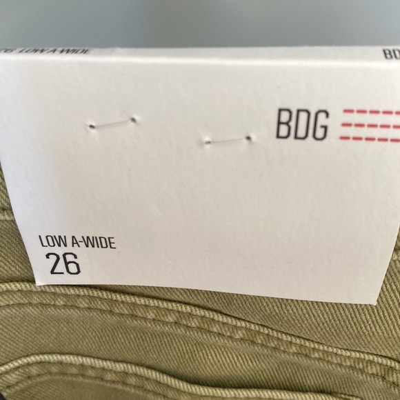 BDG Urban Outfitters Low A-Wide Jeans in Moss - Picture 5 of 10